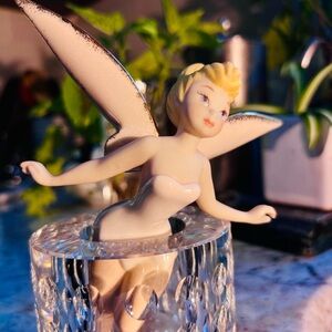 Lenox Tinkerbell missing foot. Cream Angelic Accent Decor